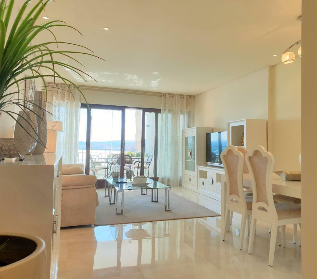 Luxury Apartment Frontal To The Sea In Estepona Doncella Beach Luaran gambar