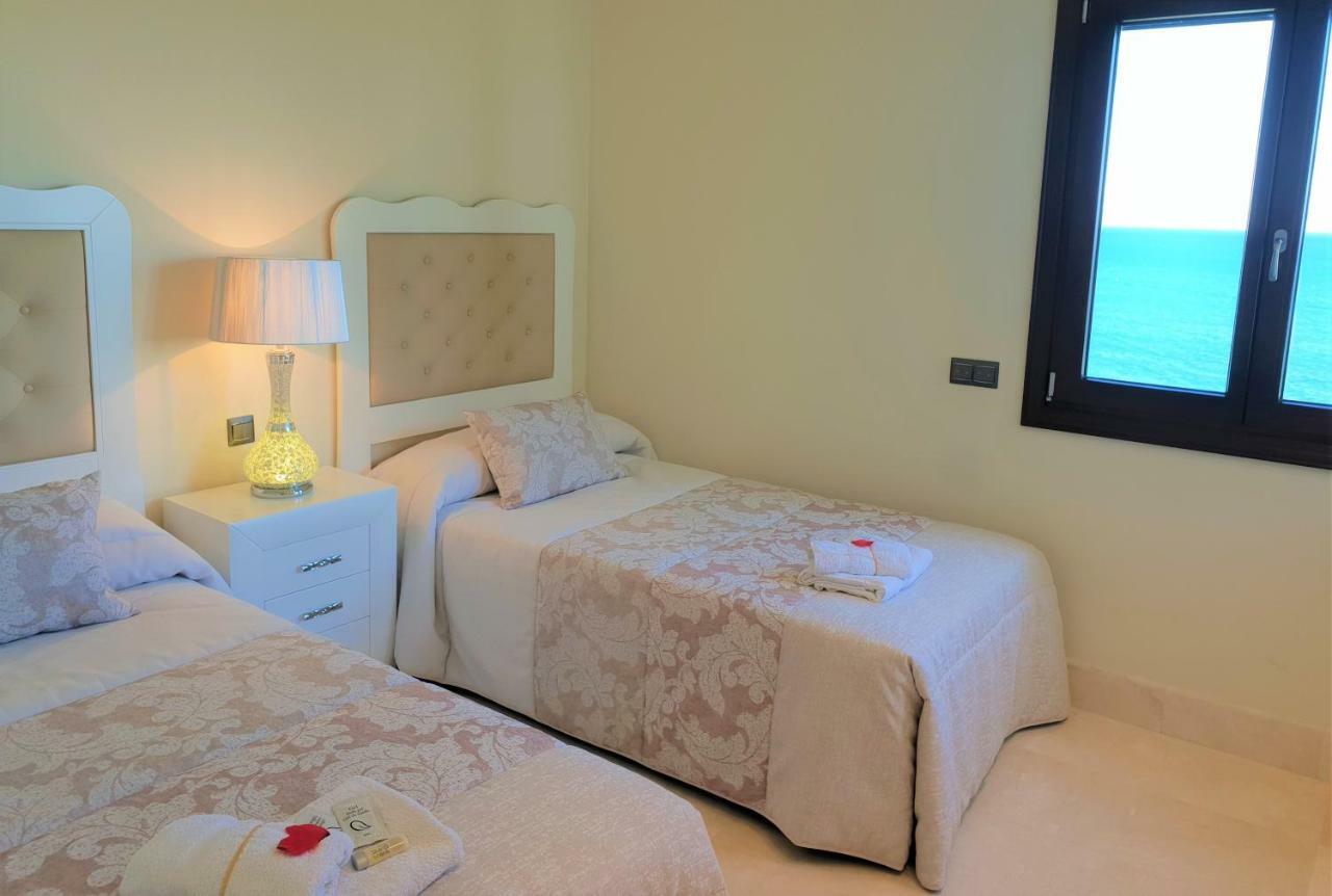 Luxury Apartment Frontal To The Sea In Estepona Doncella Beach Luaran gambar