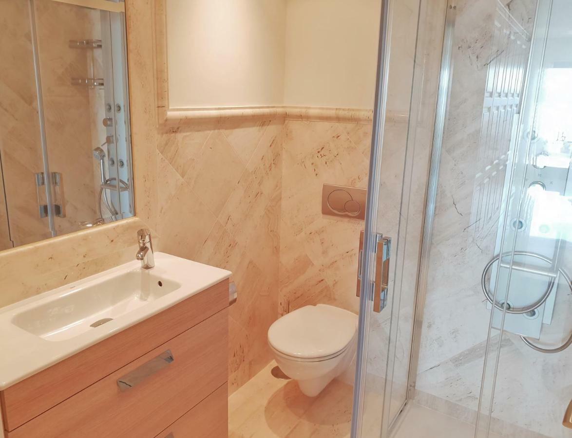 Luxury Apartment Frontal To The Sea In Estepona Doncella Beach Luaran gambar
