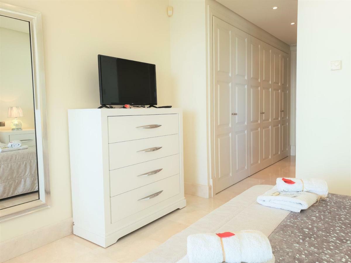 Luxury Apartment Frontal To The Sea In Estepona Doncella Beach Luaran gambar